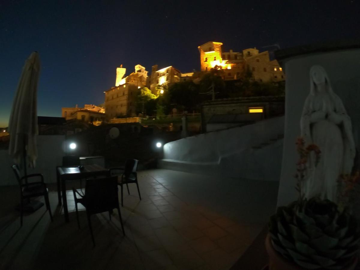 Pensione Italia Bolsena Esterno foto